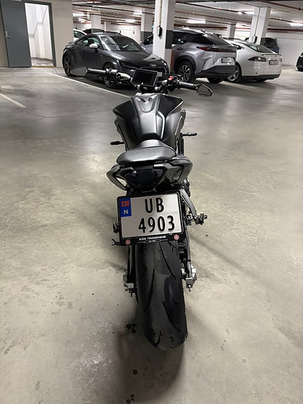 Yamaha MT-07 4 of 6