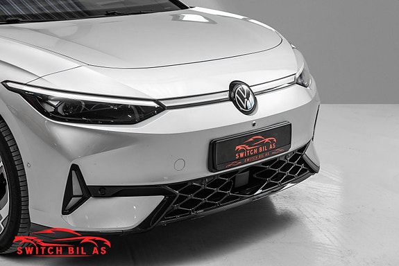 Volkswagen ID.7 3 of 30