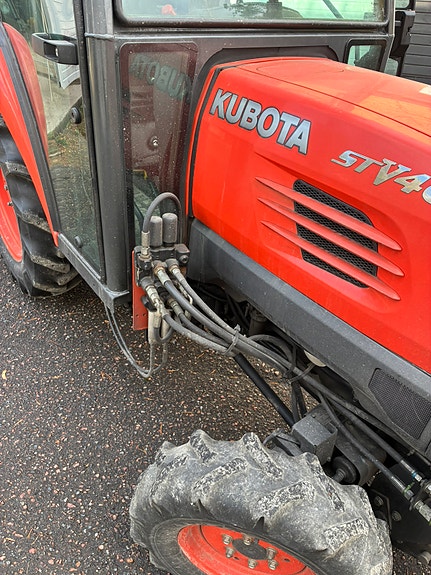 Kubota STV 40 8 of 30