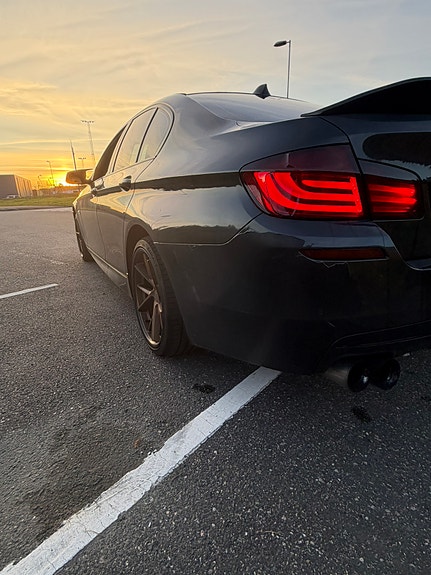 BMW 525d 6 of 13
