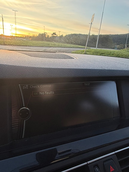 BMW 525d 12 of 13