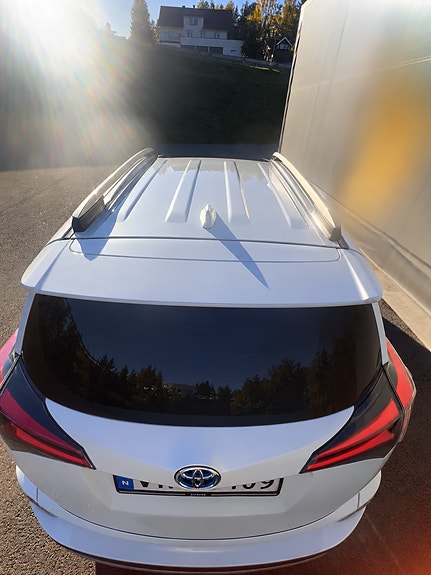 Toyota RAV4 8 of 23
