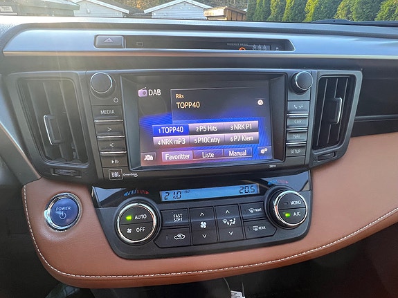 Toyota RAV4 16 of 23