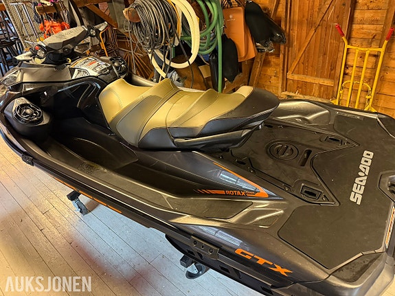 2021 SeaDoo GTX 230 22 of 30