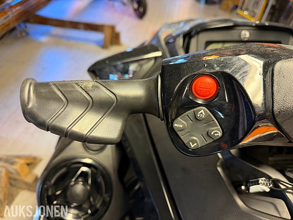 2021 SeaDoo GTX 230 25 of 30