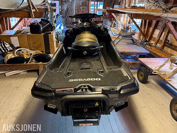 2021 SeaDoo GTX 230 4 of 30