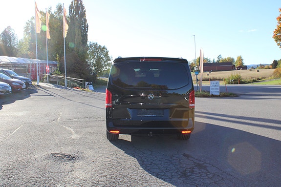 Mercedes-Benz Vito 30 of 30
