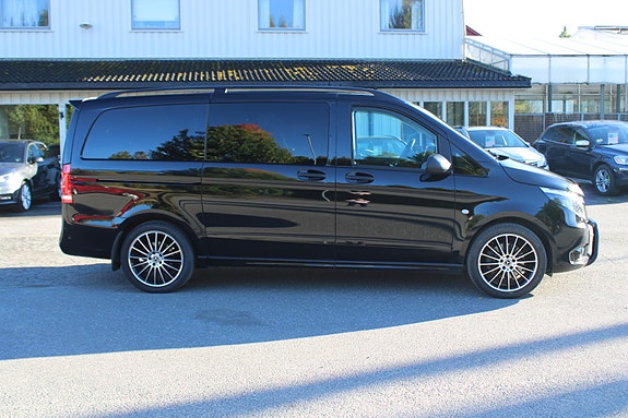 Mercedes-Benz Vito 10 of 30