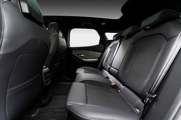 Ford Explorer 16 of 30