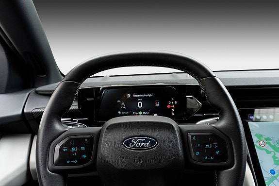Ford Explorer 19 of 30
