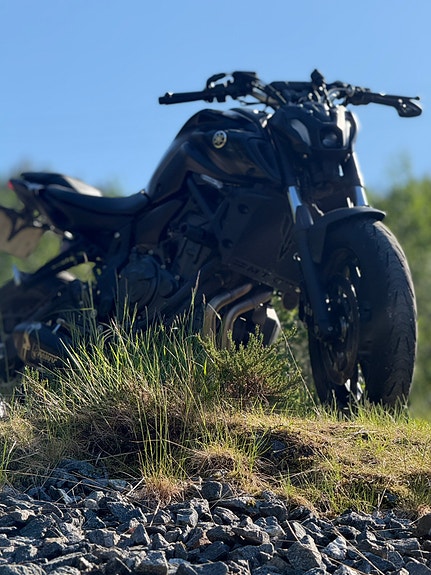 Yamaha MT-07 2 of 5