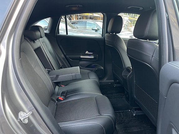 Mercedes-Benz EQA250 15 of 30