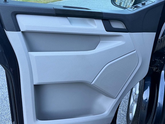 Volkswagen Transporter 24 of 28