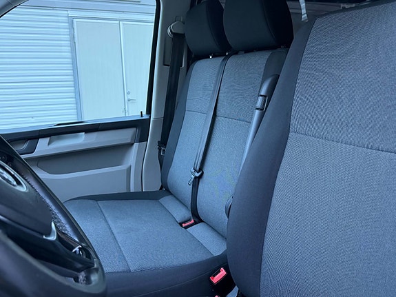 Volkswagen Transporter 23 of 28