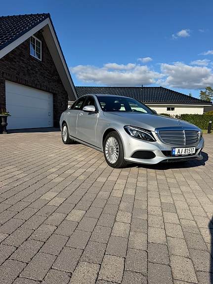 Mercedes-Benz C250 d 4 of 30