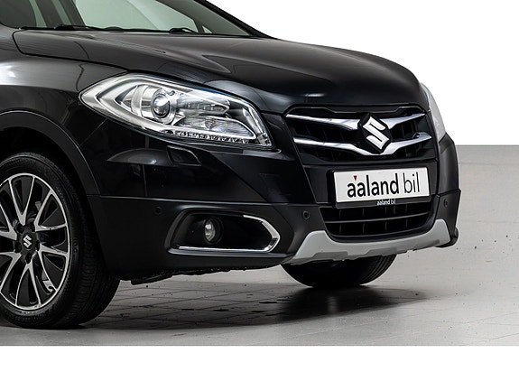 Suzuki SX4 S-Cross 2 of 30