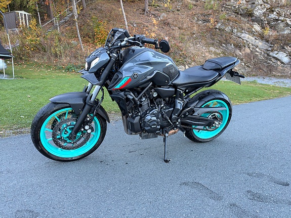 Yamaha MT-07 2 of 11