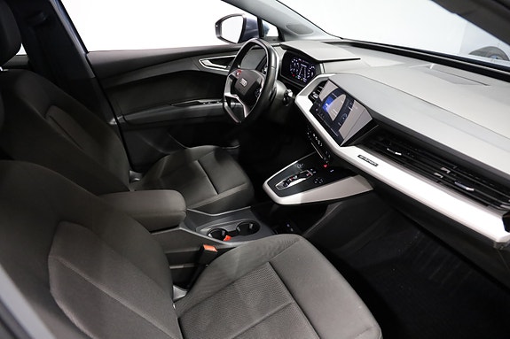 Audi Q4-Serie 8 of 11