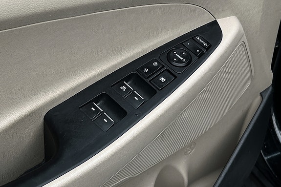 Hyundai Tucson 12 of 14