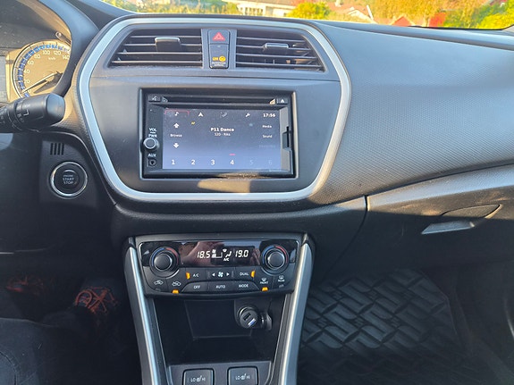 Suzuki SX4 S-Cross 13 of 14