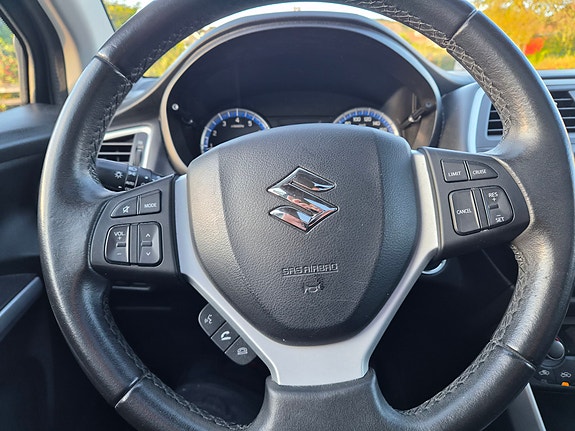 Suzuki SX4 S-Cross 9 of 14