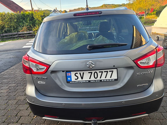 Suzuki SX4 S-Cross 2 of 14