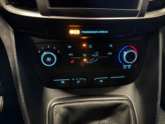 Ford Transit Connect 18 of 21