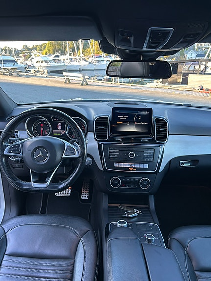 Mercedes-Benz GLE500 e 20 of 30