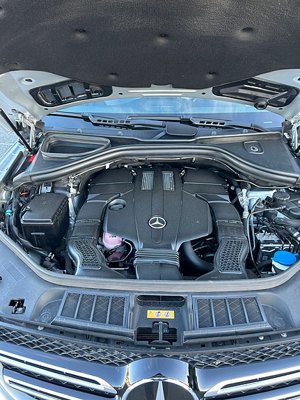 Mercedes-Benz GLE500 e 23 of 30