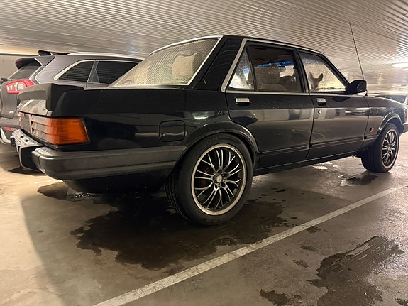 Ford Granada 3 of 9