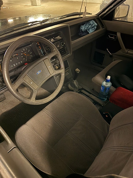 Ford Granada 8 of 9
