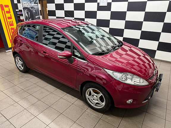 Ford Fiesta 6 of 30