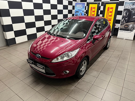 Ford Fiesta 2 of 30
