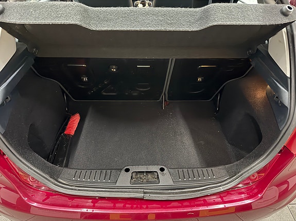 Ford Fiesta 15 of 30