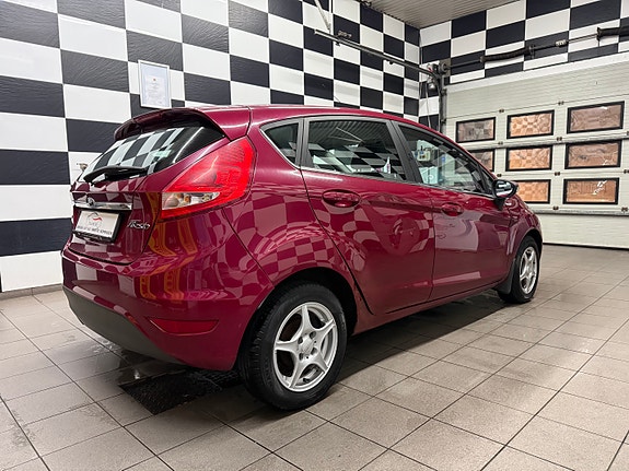 Ford Fiesta 8 of 30