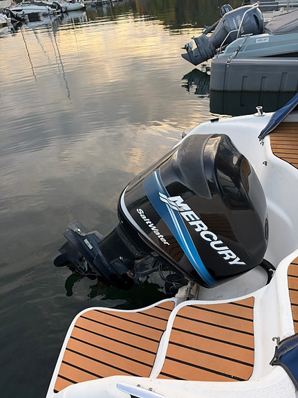 Triton 200 /m Mercury Optimax 115 og Tiki båthenger 10 of 15
