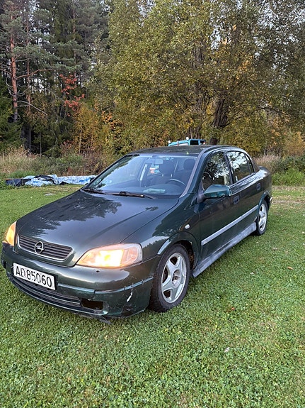 Opel Astra 2 of 14