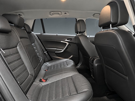 Opel Insignia 16 of 26