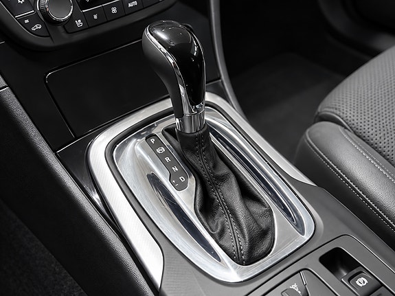Opel Insignia 21 of 26
