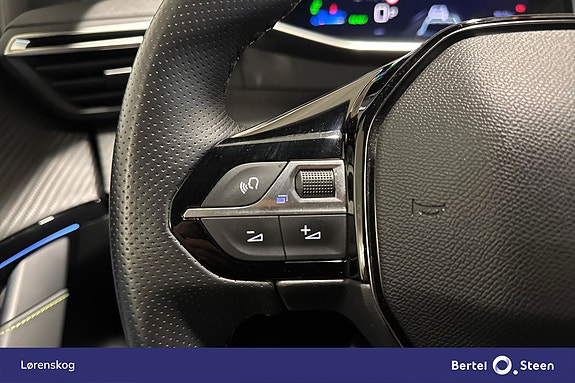 Peugeot e-208 16 of 24