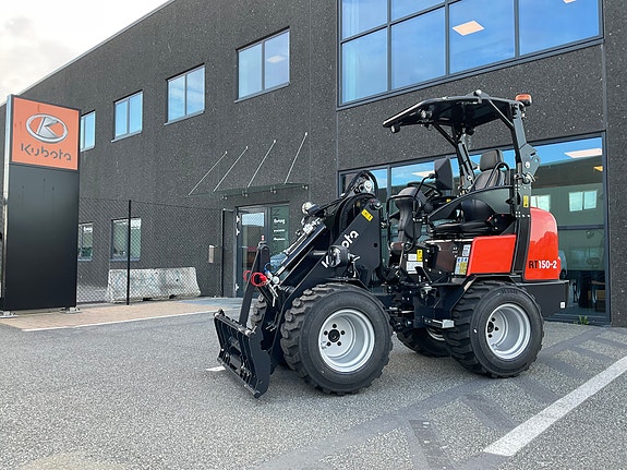 Kubota RT150-2 3 of 17