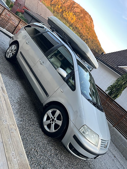 Volkswagen Sharan 5 of 30