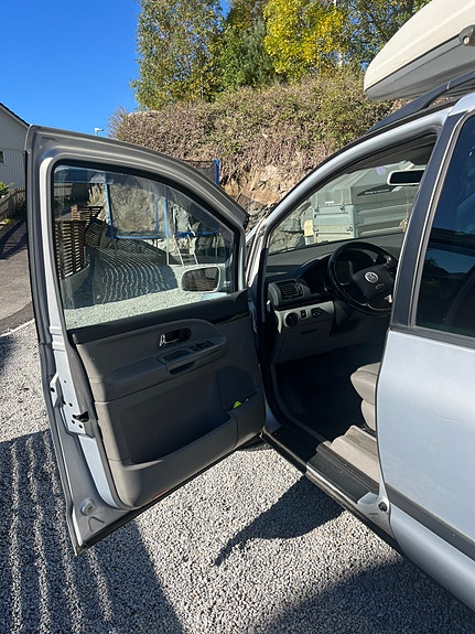 Volkswagen Sharan 8 of 30