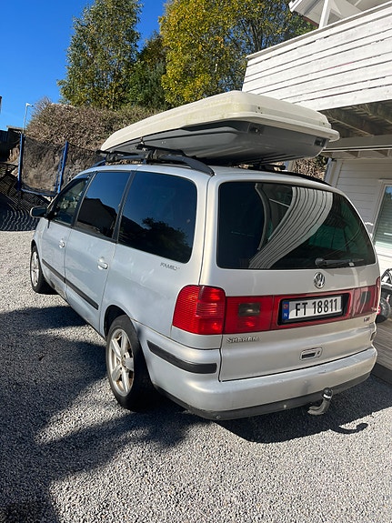 Volkswagen Sharan 30 of 30
