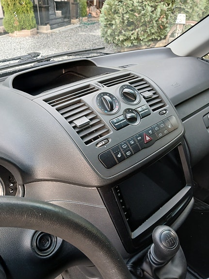 Mercedes-Benz Vito 113 16 of 30