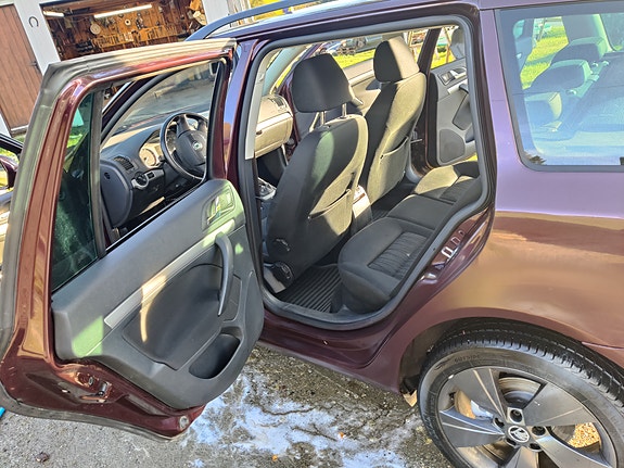 Skoda Octavia 23 of 30