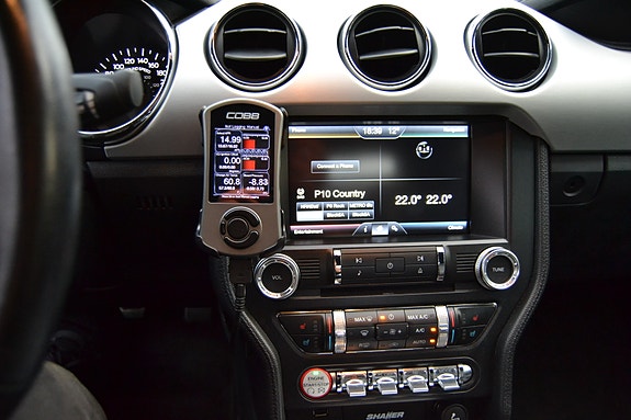 Ford Mustang 8 of 11