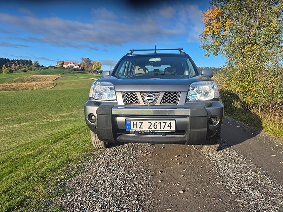 Nissan X-Trail 2 of 23