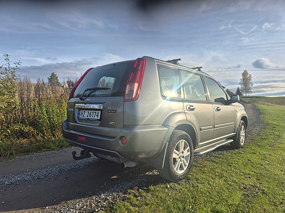 Nissan X-Trail 5 of 23