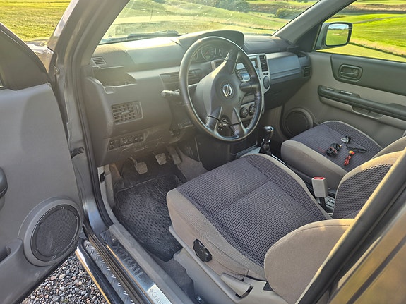 Nissan X-Trail 11 of 23